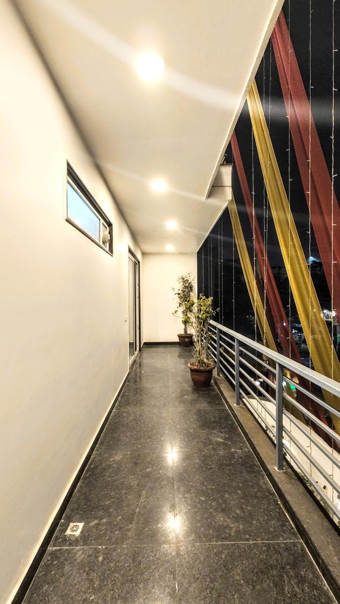Mavens White Artemis Hospital Road Sector 52 Gurgaon Hotel ภายนอก รูปภาพ