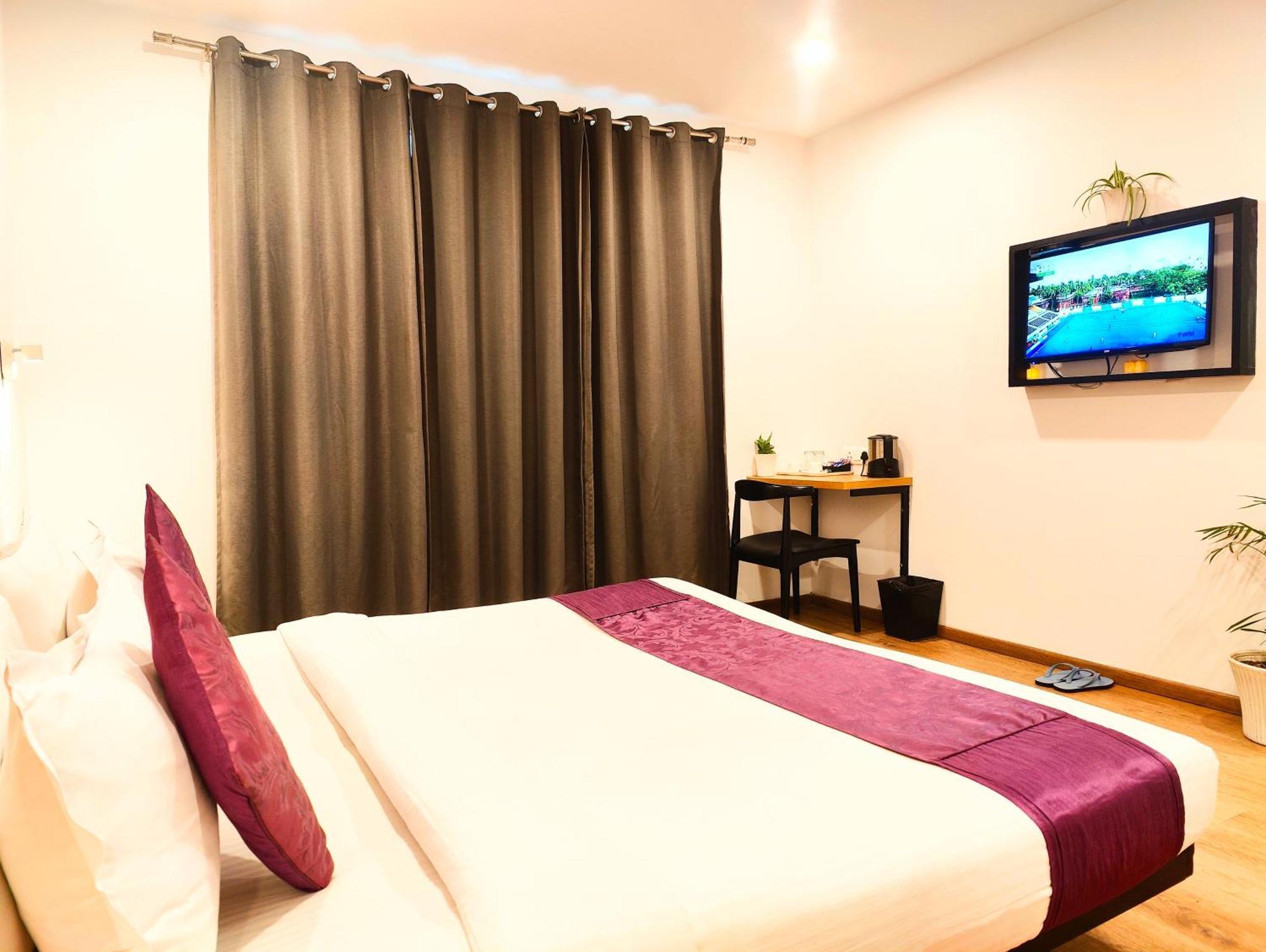 Mavens White Artemis Hospital Road Sector 52 Gurgaon Hotel ภายนอก รูปภาพ