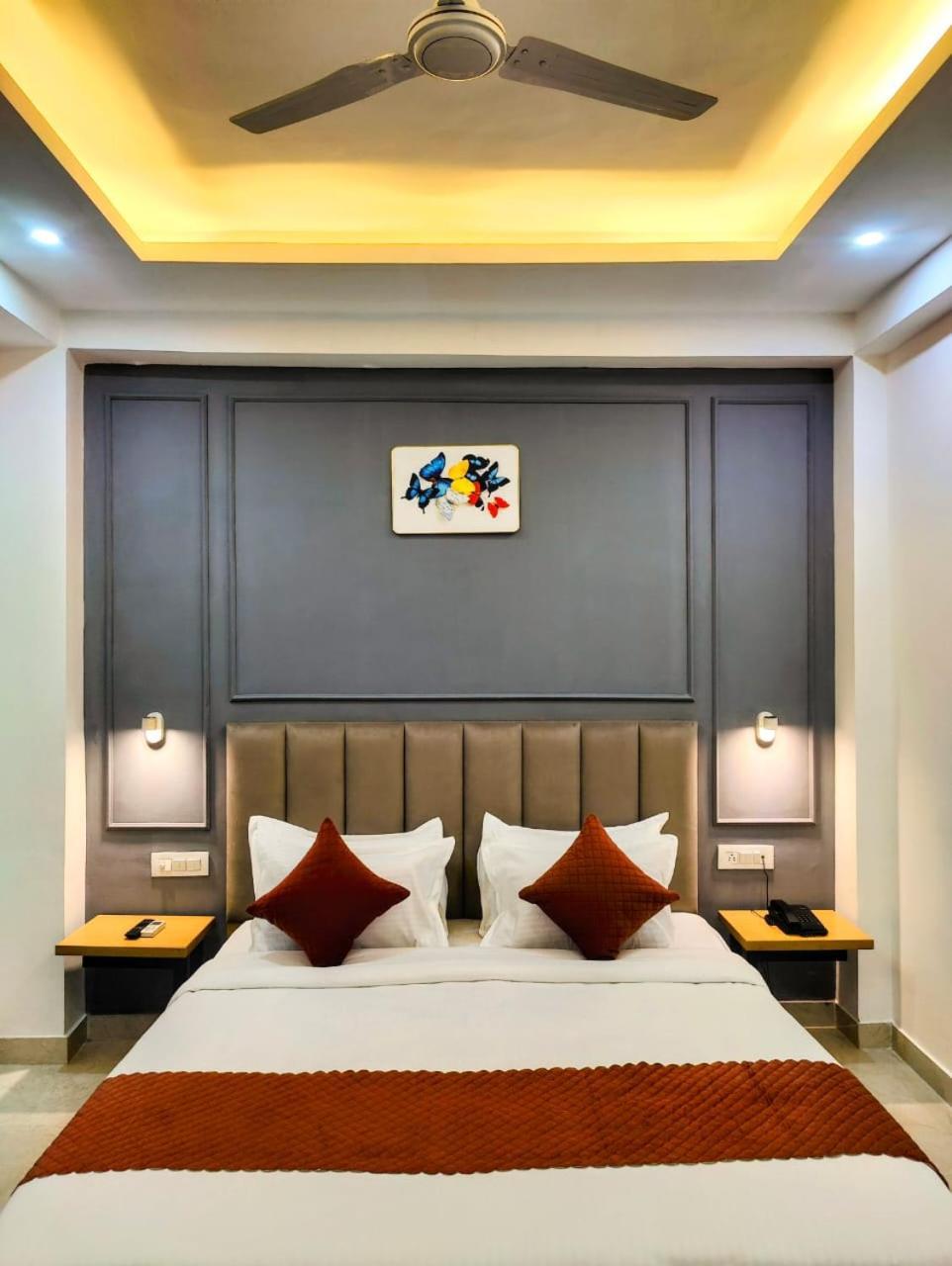 Mavens White Artemis Hospital Road Sector 52 Gurgaon Hotel ภายนอก รูปภาพ